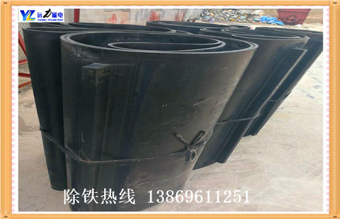 皮帶除鐵器，皮帶除鐵器價格節(jié)能好用調(diào)整方法_皮帶除鐵器價格節(jié)能好用跑偏原因及如何調(diào)_刮板價格