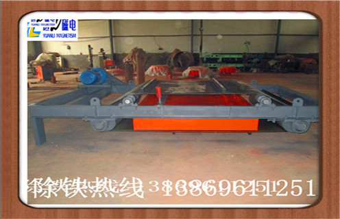 2.懸掛式強磁永磁除鐵器如何節(jié)省維護費用  　　除鐵器在工作過程承受的壓力比較大,所以質(zhì)量差的設(shè)備可能會產(chǎn)生各種各樣的問題和故障,不僅耽誤工作進度,還會耗費很多的金錢來維修它,所以選購除鐵器質(zhì)量是關(guān)鍵.遠(yuǎn)力磁電強磁除鐵器有很強的優(yōu)勢,它的運用不必耗水不必耗電,也不必任何雜亂的操作,能夠說近乎零運轉(zhuǎn)費用.而修理保護也不必花費任何費用,由于強磁除鐵器與水觸摸的是不銹鋼,不會呈現(xiàn)生銹表象,并且規(guī)劃上沒有轉(zhuǎn)變件因而也不會發(fā)生磨損